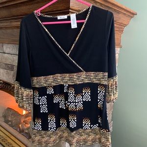 Liz&Co dressy top.  Black/tan/white medium